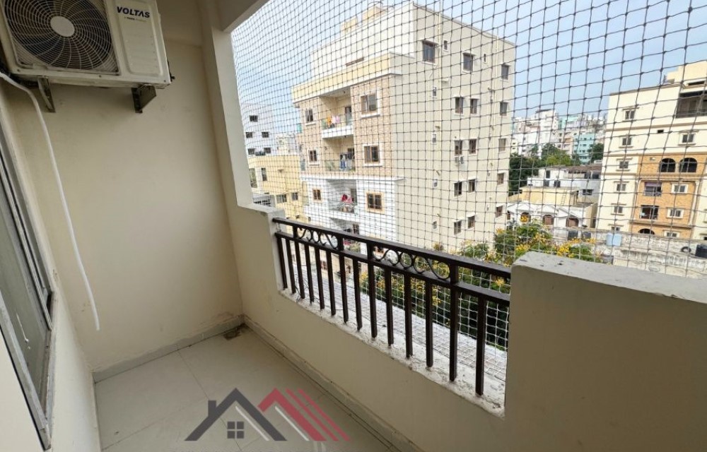 Skyline Homestays Slider Pictures