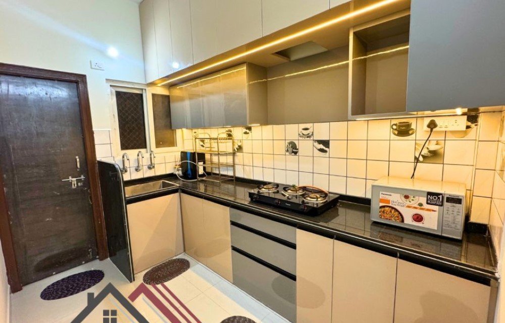 Skyline Homestays Slider Pictures